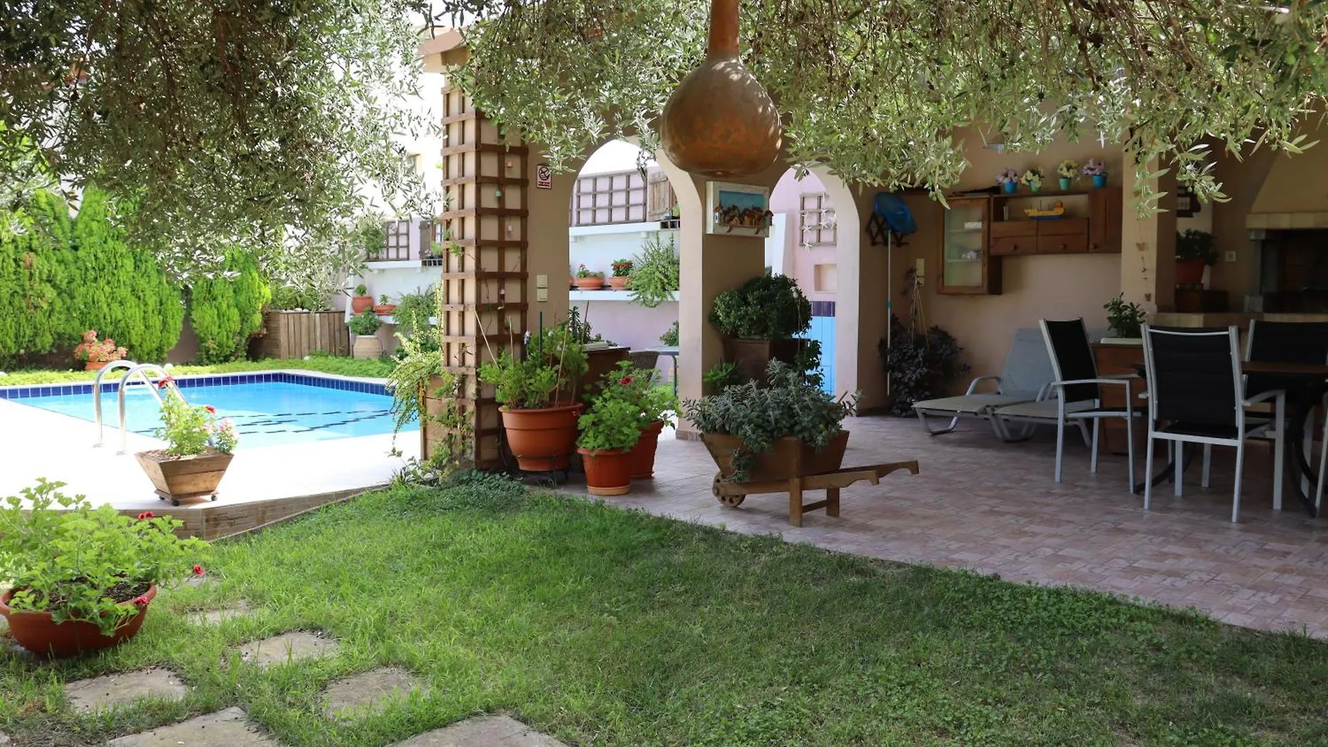 Olive Villa Crete Rethymno  Greece